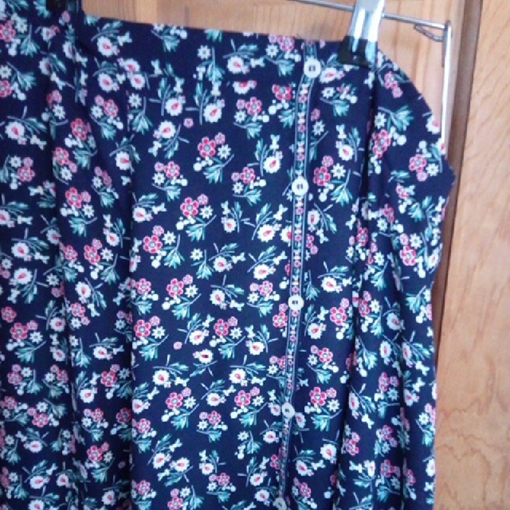 Max Studio Floral Maxi Skirt - Navy and Red